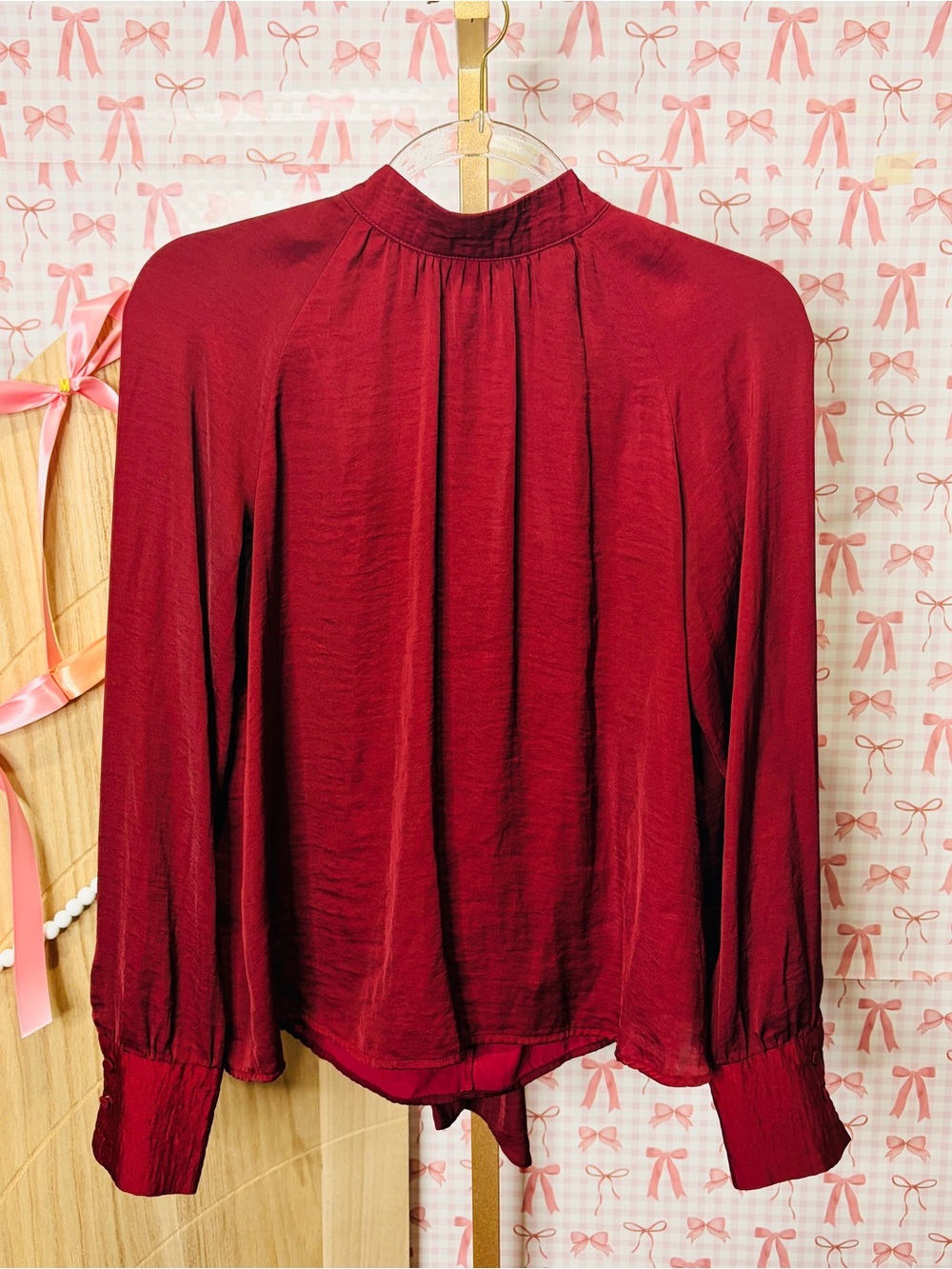 Who What Wear Crimson Red Balloon Long-Sleeve High-Neck Tie Back Blouse Fem M